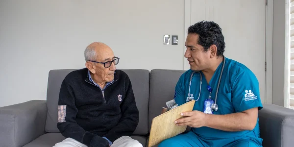 Cómo elegir el servicio de enfermería a domicilio en Perú